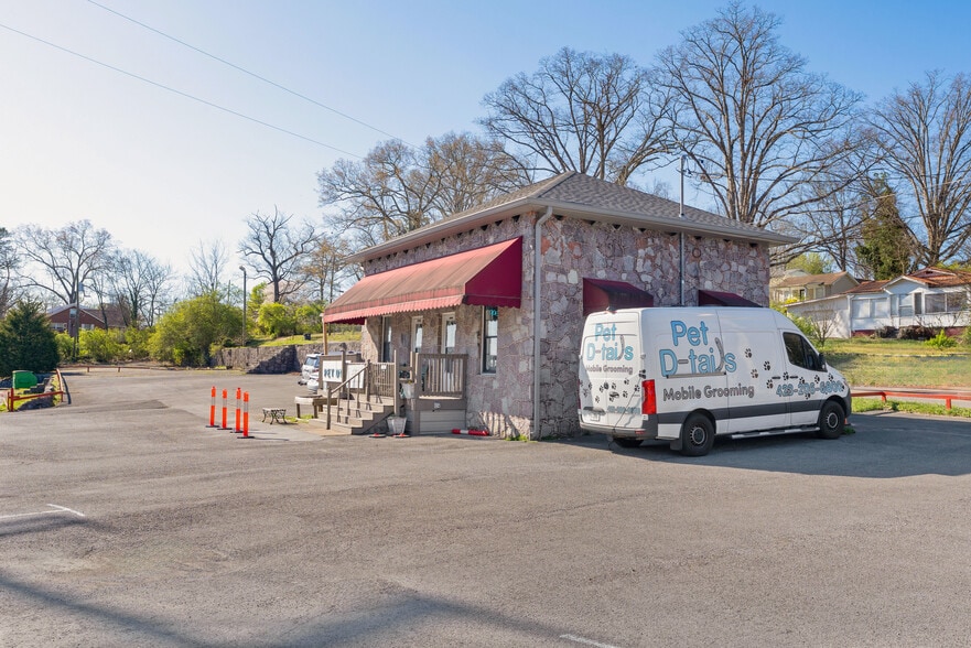 More Photos Of 3900 Ringgold Rd, Chattanooga Freestanding For Sale