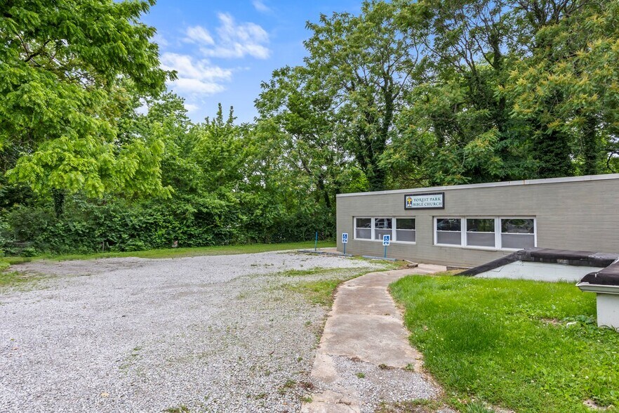 More Photos Of 1517 McCausland Ave, Saint Louis Specialty For Sale