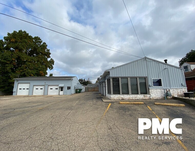 Primary Photo Of 513 32nd St, Vienna Auto Repair For Sale
