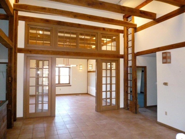 More Photos Of 2970 Corporate Ct, Orefield Medical For Lease