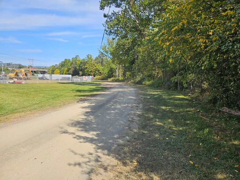 More Photos Of 940 Municipal Drive dr, Duncansville Land For Lease