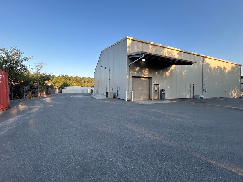 More Photos Of 140 Grove Ct, Healdsburg Manufacturing For Lease