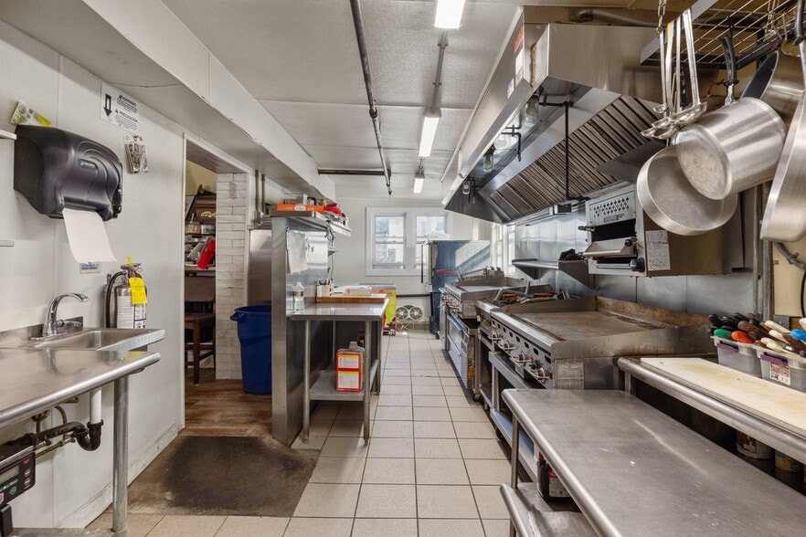 More Photos Of 512 Long Beach Blvd, Surf City Restaurant For Sale