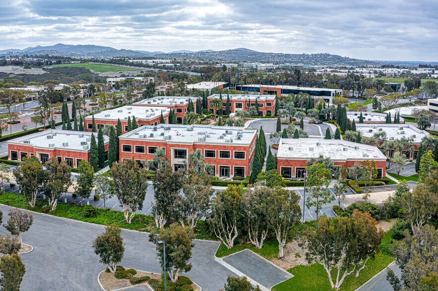 More Photos Of 5938 Priestly Dr, Carlsbad Loft Creative Space For Sale