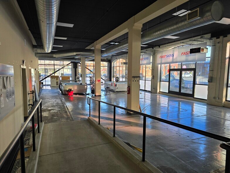 More Photos Of 2900-2902 Rucker Ave, Everett Freestanding For Lease