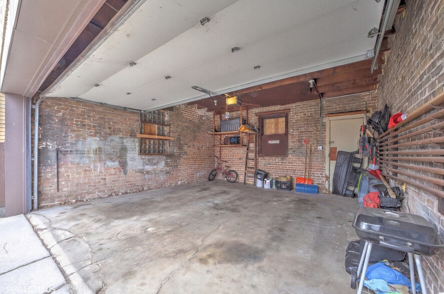 More Photos Of 6533 W North Ave, Oak Park Storefront Retail Office For Sale