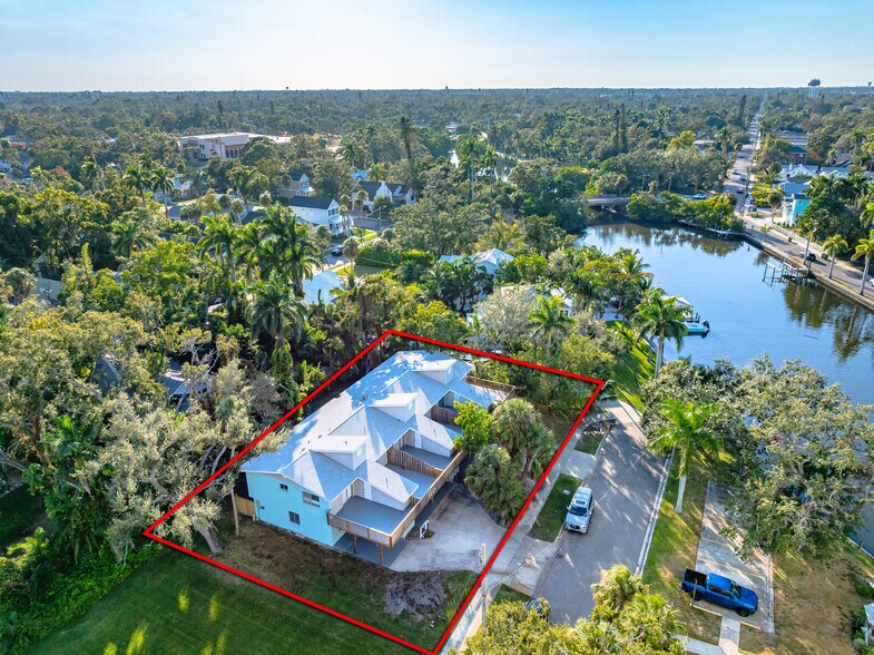 More Photos Of 1559 7th Ave W, Bradenton Apartments For Sale