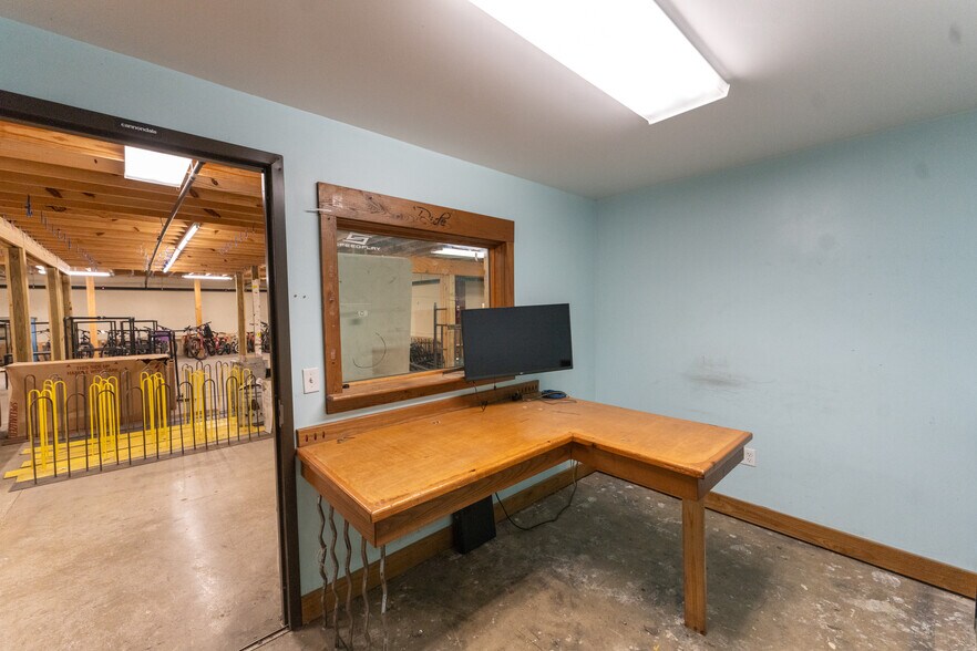 More Photos Of 3845 Northern Pike, Monroeville Freestanding For Lease