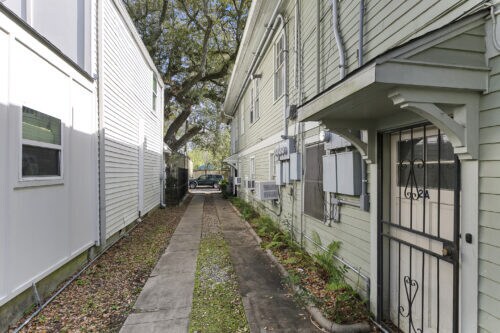More Photos Of 710 Burdette St, New Orleans Apartments For Sale