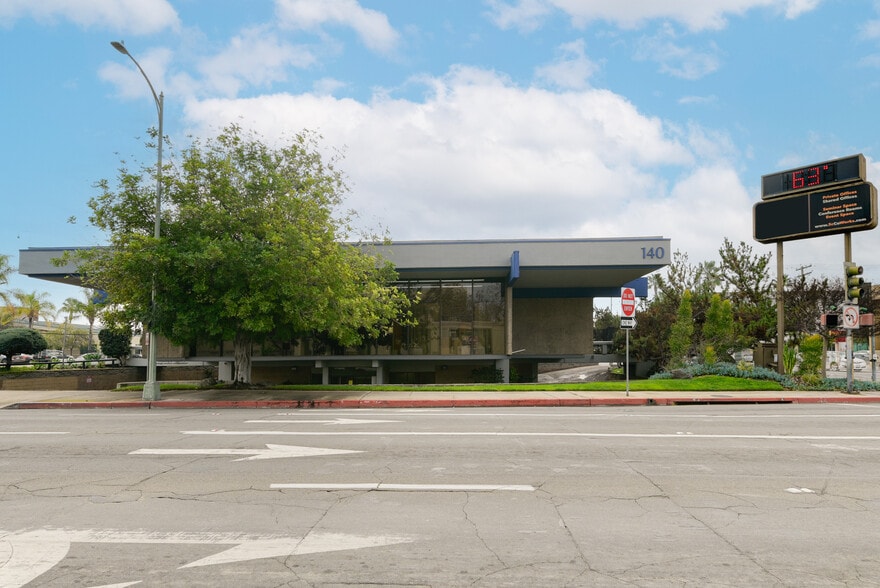 More Photos Of 140 N Escondido Blvd, Escondido Office For Sale