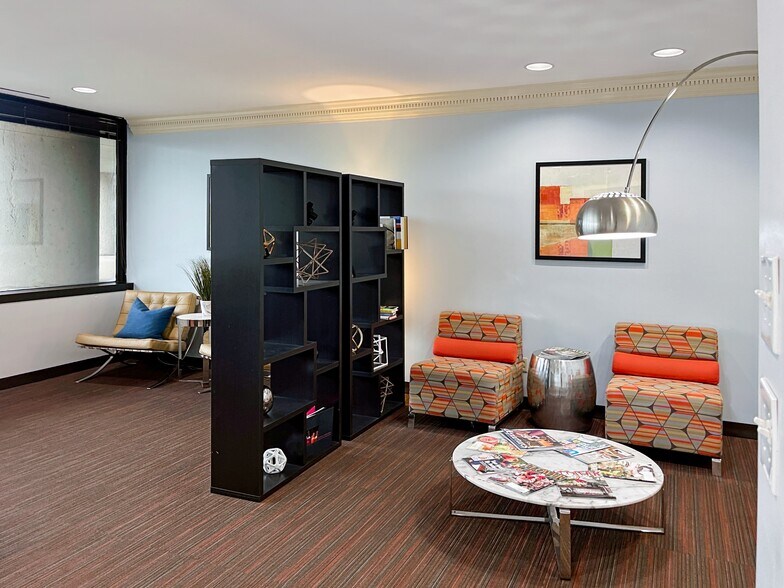 More Photos Of 2000-2100 SouthBridge Pky, Birmingham Coworking Space