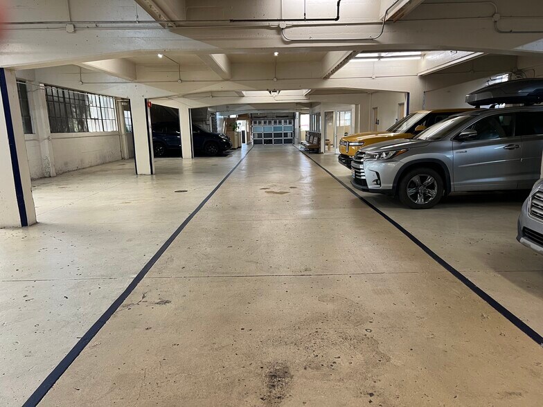 More Photos Of 640 O'Farrell St, San Francisco Service For Lease