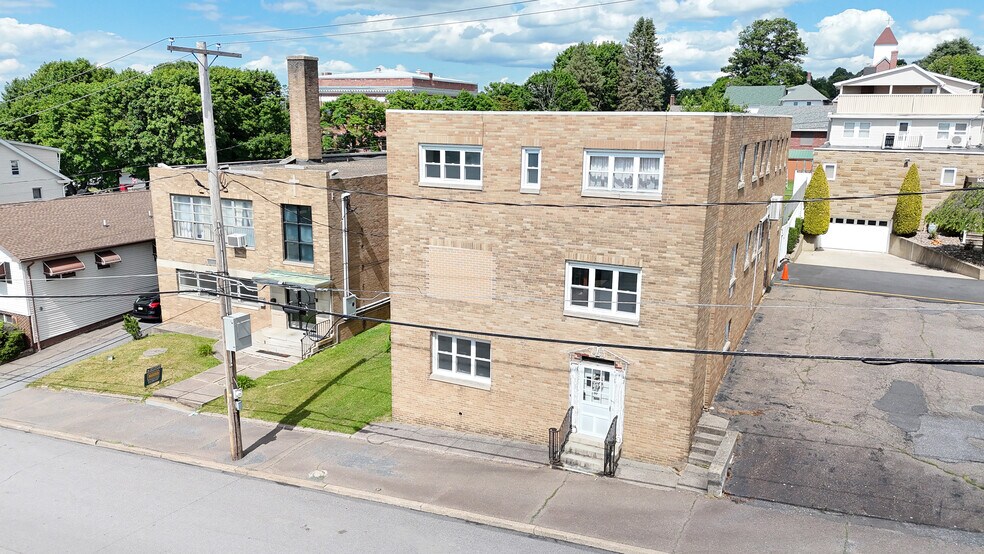 More Photos Of 741-755 N Vine St, Hazleton Apartments For Sale