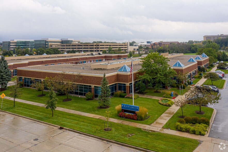 More Photos Of 10201 Innovation Dr, Milwaukee Office For Lease