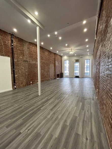More Photos Of 34-44 W 31st St, New York Apartments For Lease