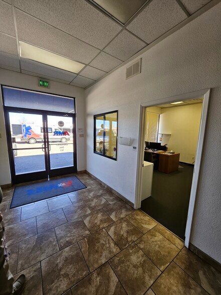 More Photos Of 920 S Valley Dr, Las Cruces Medical For Sale