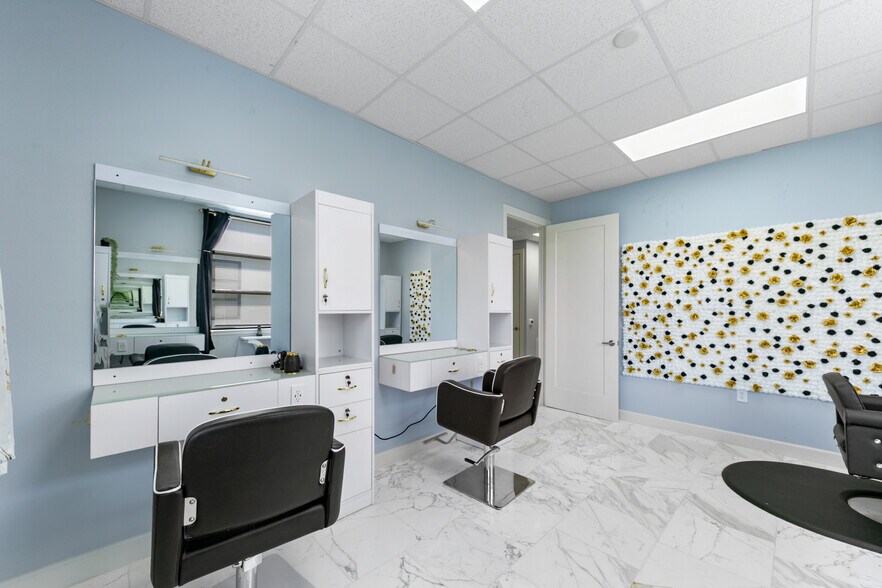 More Photos Of 8118 Fry Rd, Cypress Medical For Lease