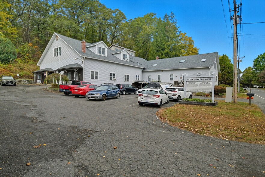 More Photos Of 131 Main St, Hatfield Loft Creative Space For Lease
