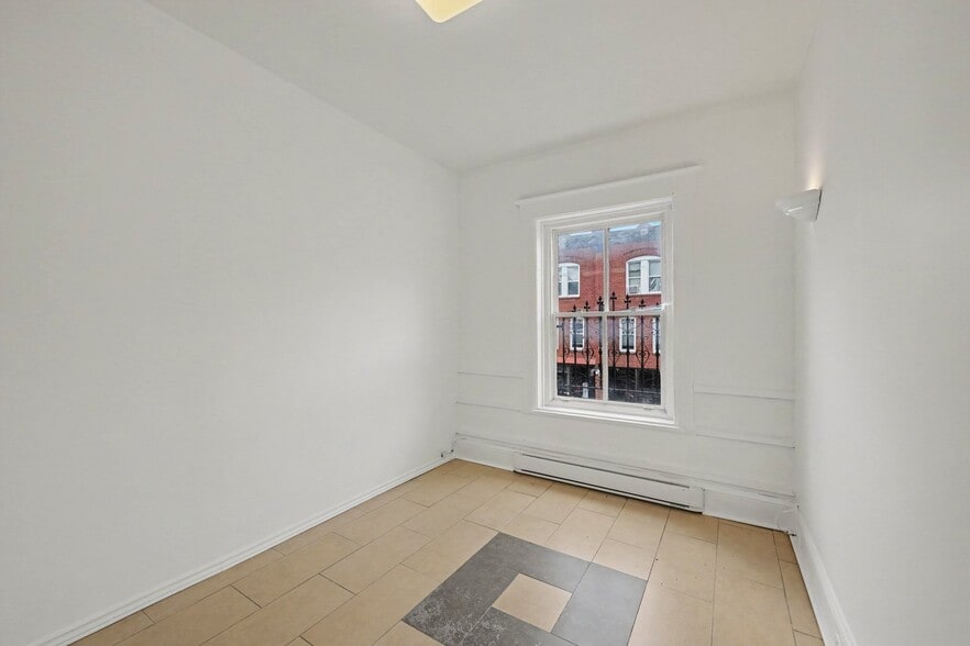 More Photos Of 110 Clarence St, Ottawa Office For Lease