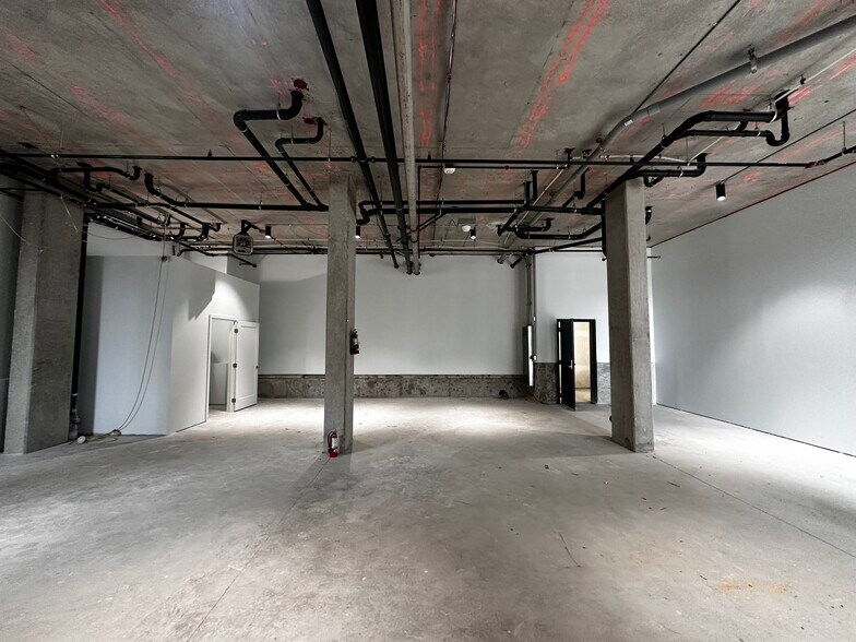 More Photos Of 206 5th Ave S, Seattle Apartments For Lease