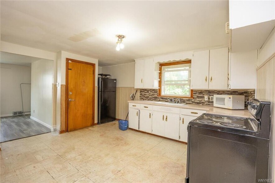 More Photos Of 1729 Ferry Ave, Niagara Falls Apartments For Sale
