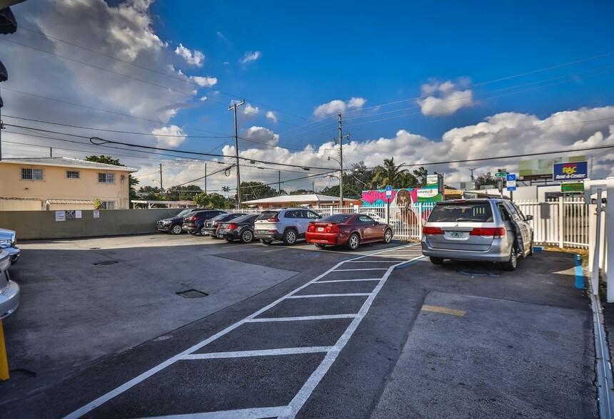 More Photos Of 888 NW 27th Ave, Miami Storefront Retail Office For Lease