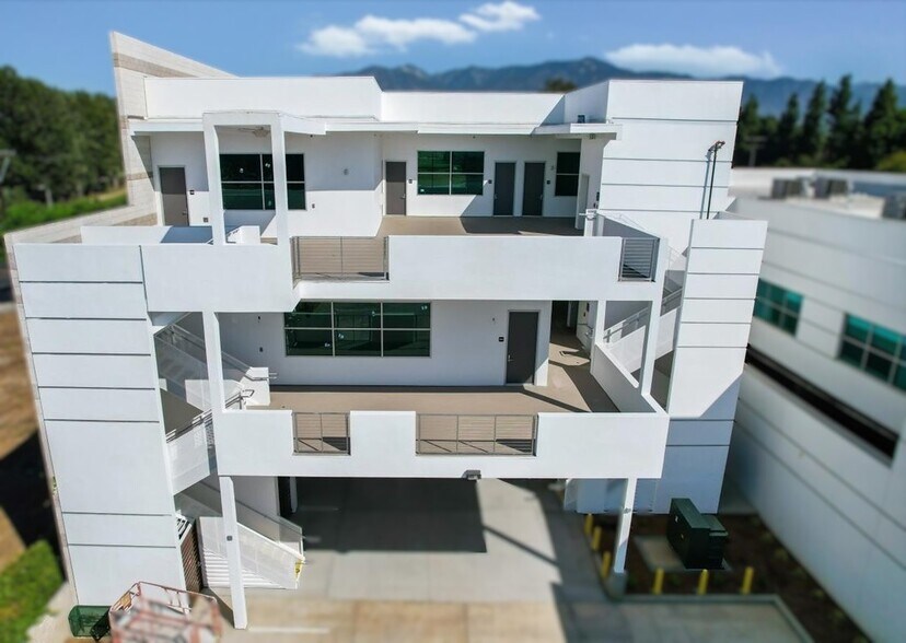 More Photos Of 330 E Las Tunas Dr, San Gabriel Medical For Lease