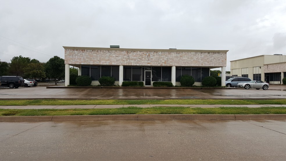 More Photos Of 1108 Dobie Dr, Plano Flex For Lease