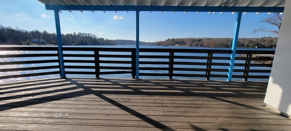 More Photos Of 13 Horseshoe Lake Rd, Kauneonga Lake Restaurant For Sale