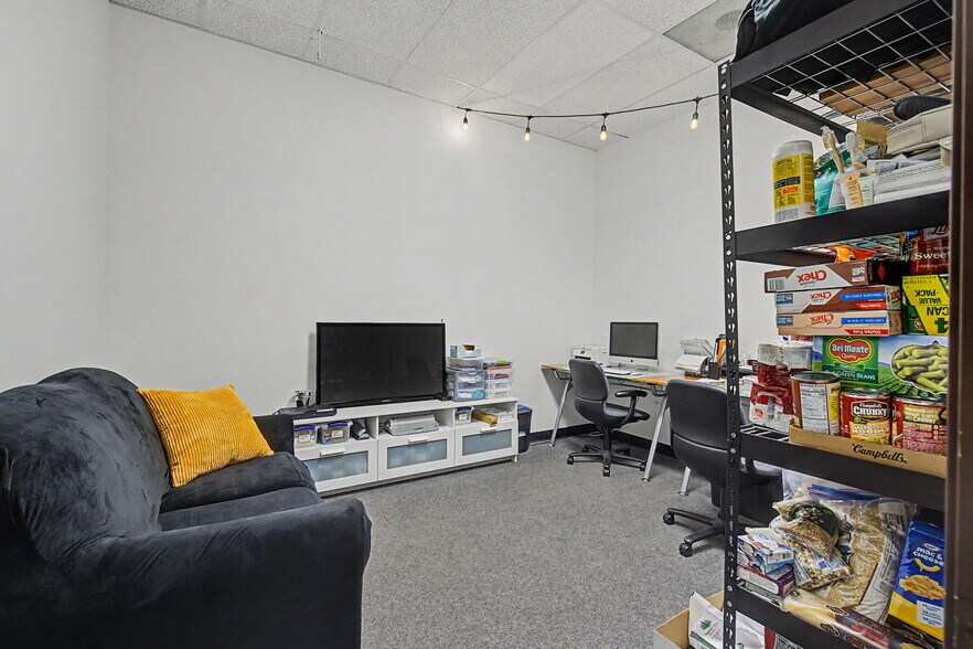 More Photos Of 1301-1333 W 121st Ave, Denver Flex For Lease
