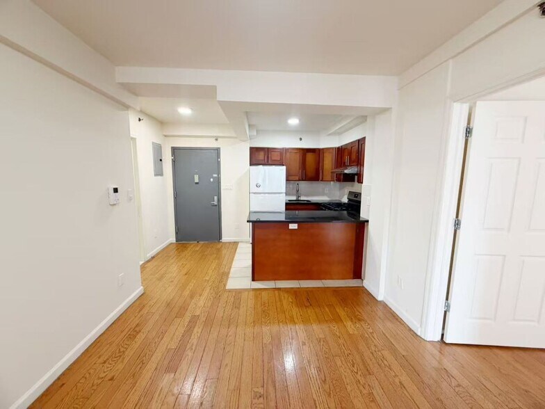 More Photos Of 4134 Haight St, Flushing Multifamily For Sale