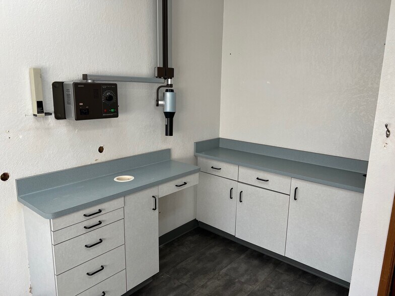More Photos Of 10618 Combie Rd, Auburn Healthcare For Lease