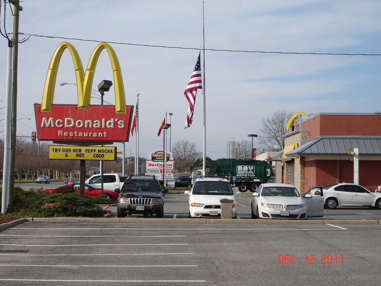 More Photos Of 3750 Virginia Beach Blvd, Virginia Beach General Retail For Lease