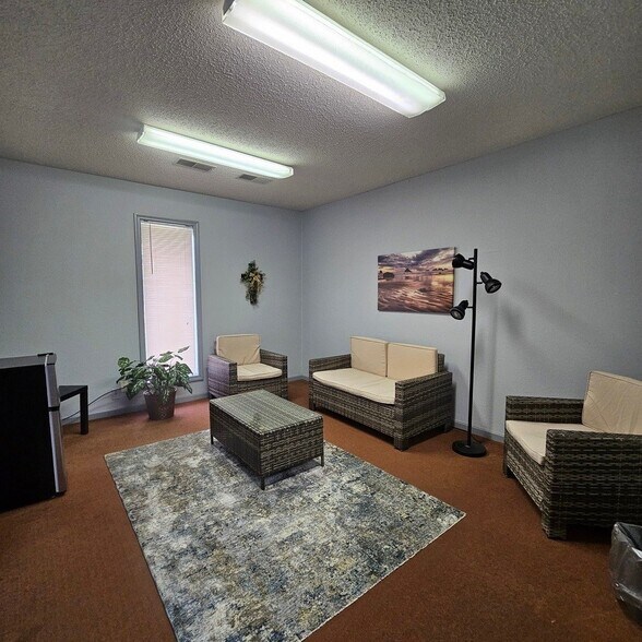 More Photos Of 1000 N 42nd St, Mount Vernon Religious Facility For Sale
