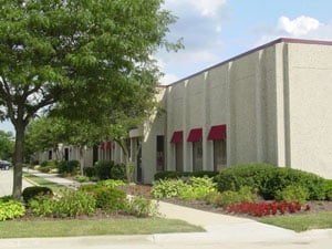 More Photos Of 500-540 W 5th Ave, Naperville Showroom For Lease