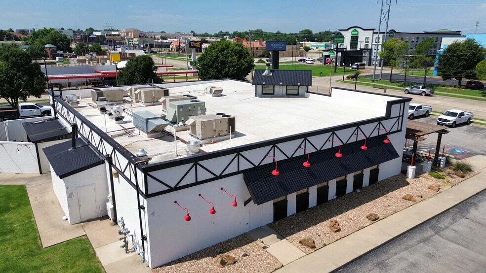 More Photos Of 1800 S Meridian Ave, Oklahoma City Restaurant For Sale