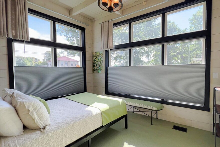 More Photos Of 156 Teaticket Hwy, Falmouth Freestanding For Sale