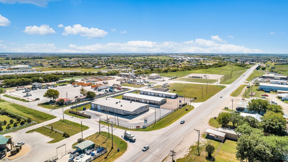 More Photos Of 12250 US Business Highway 287 N, Fort Worth Distribution For Lease