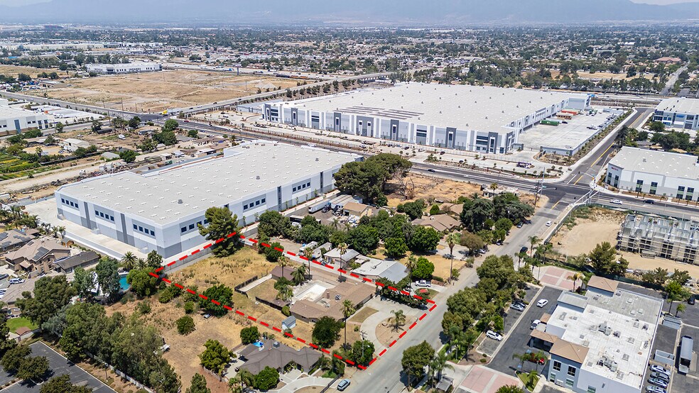 More Photos Of 10584 Juniper Ave, Fontana Warehouse For Sale