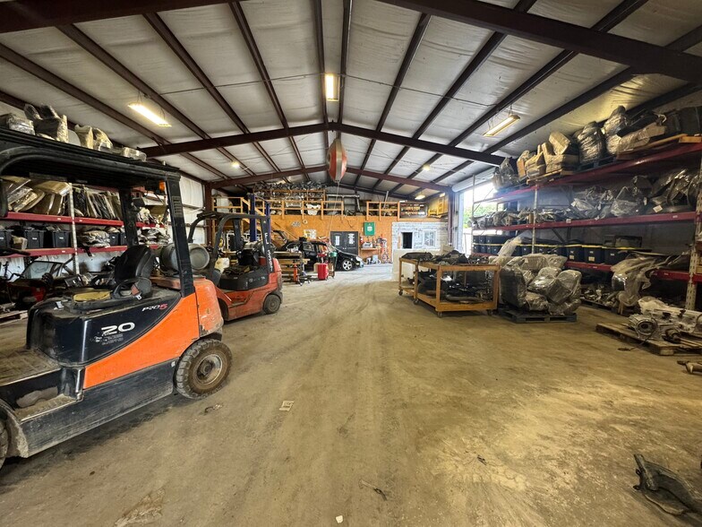 More Photos Of 7670 S Siwell Rd, Byram Warehouse For Sale