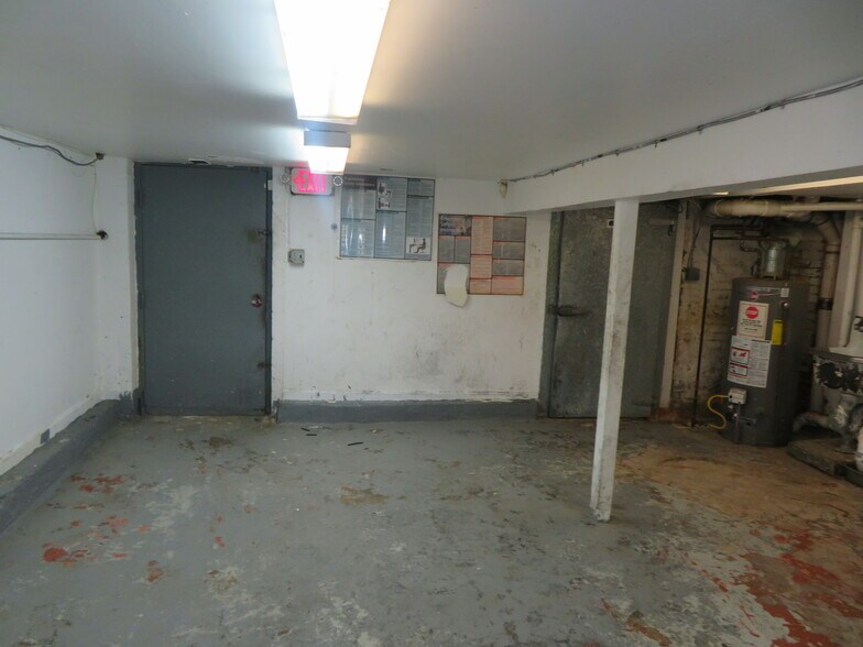 More Photos Of 3322-3324 Georgia Ave NW, Washington Storefront For Sale