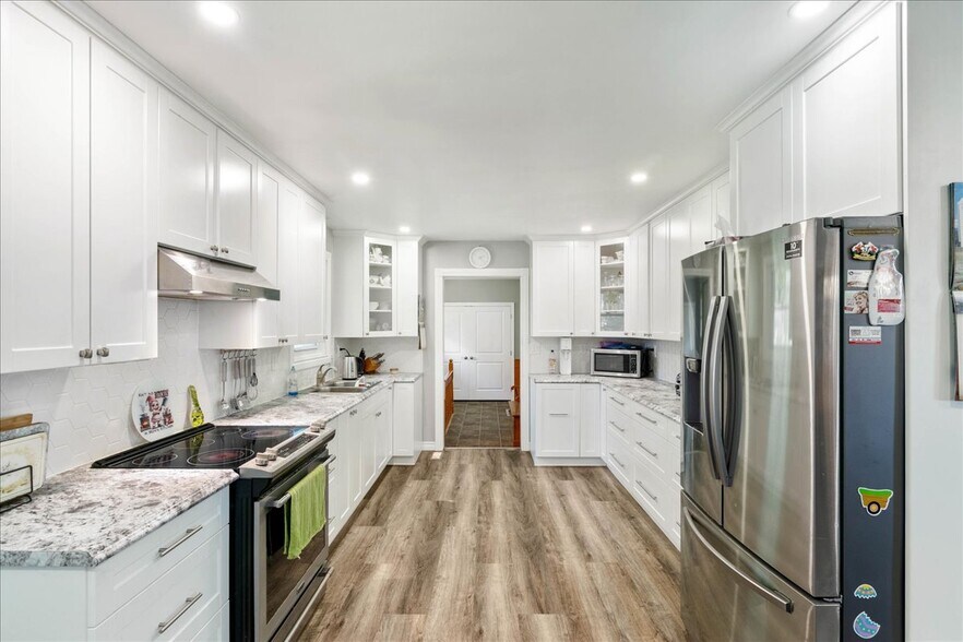 More Photos Of 383731 Salford Rd, Salford Freestanding For Sale