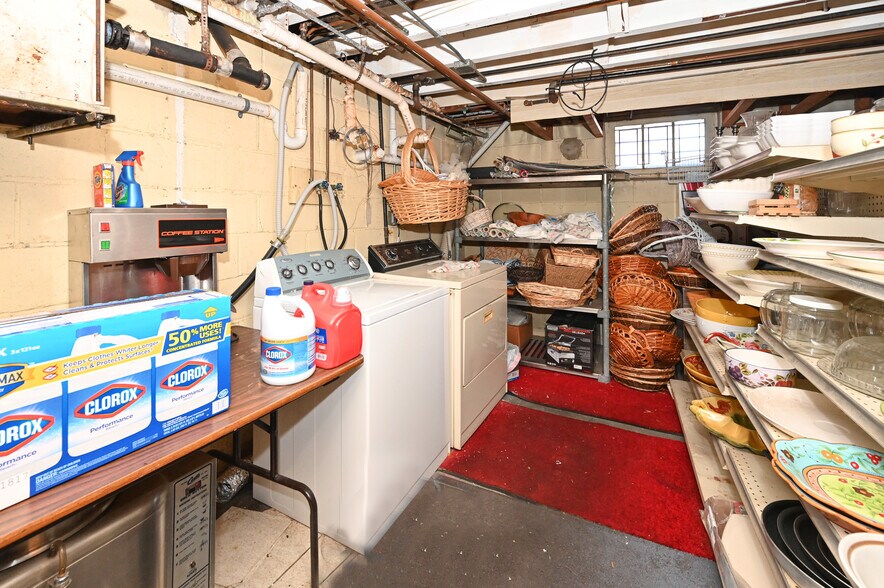 More Photos Of 1420 Park Ave, Merrick Convenience Store For Sale