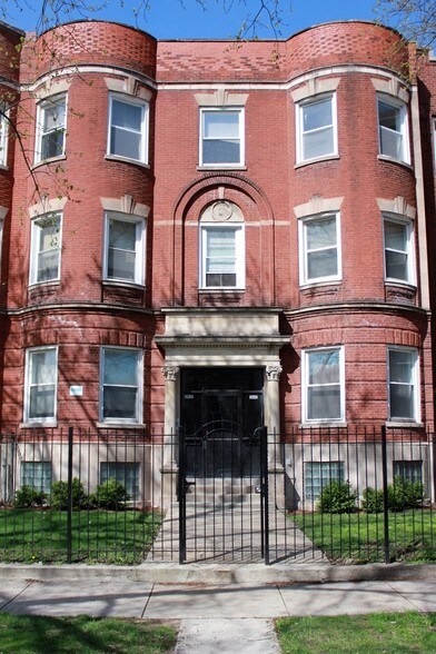 Primary Photo Of 5648 S Calumet Ave, Chicago Apartments For Sale