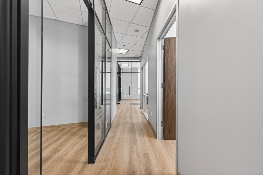 More Photos Of 8350 Ashlane Way, The Woodlands Medical For Lease