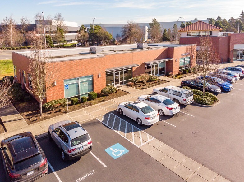 More Photos Of 14631 SW Millikan Way, Beaverton Office For Lease