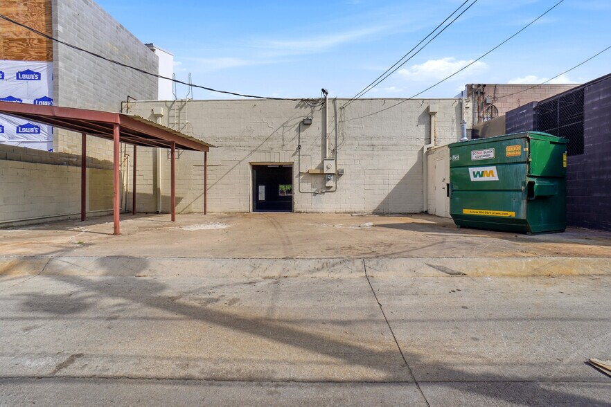 More Photos Of 2927 Morton St, Fort Worth Storefront For Lease