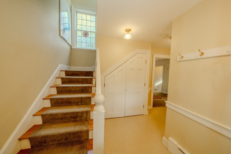 More Photos Of 73 Elm St, Camden Office For Sale