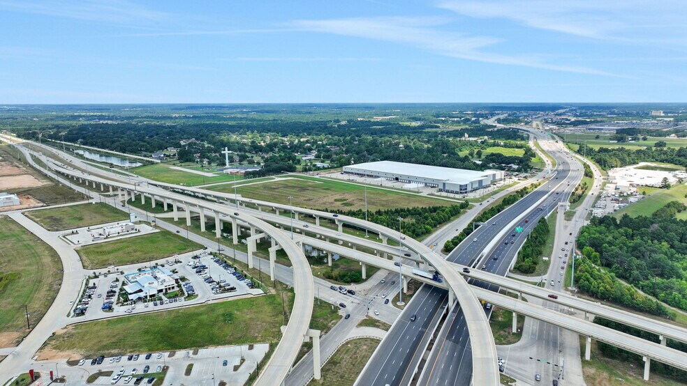 More Photos Of 817 E Main St, Tomball Warehouse For Sale