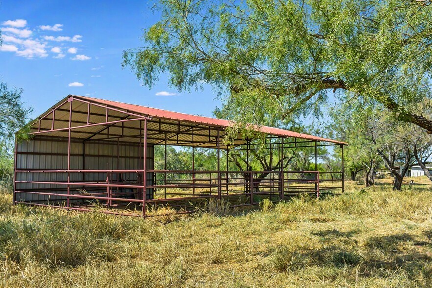 More Photos Of 20757 US Highway 83 N, Laredo Land For Sale